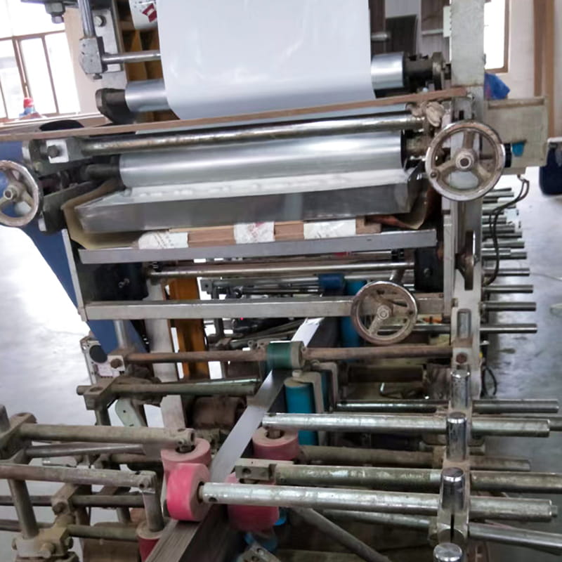 LM330  Wrapping Adhesive