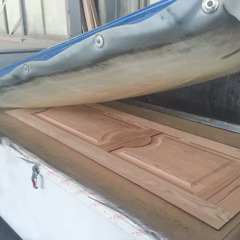 LM130 Hand-Applied Wood Veneer Adhesive